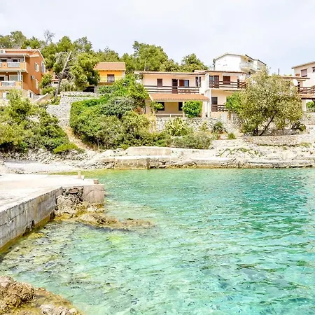 Ive I Maja Lejlighed