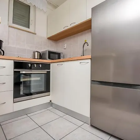 Ive I Maja Apartment *