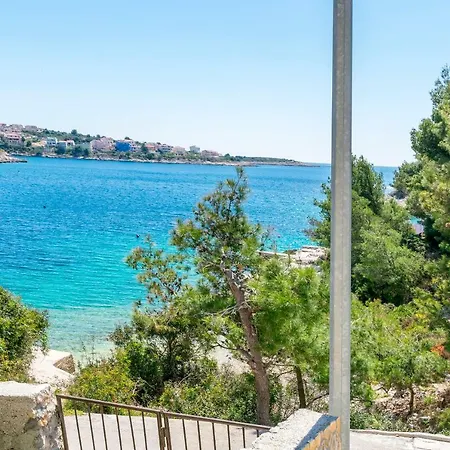 Ive I Maja Apartamento *